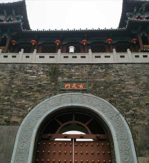 掌门人比武攻略（揭秘武林掌门人比武的胜出秘诀，打造绝世武功）